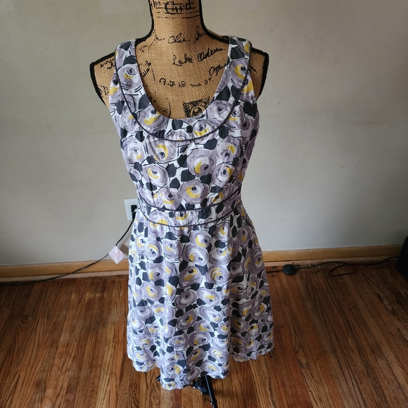 Boden Gray Geometric Fit & Flare Knee Length Dress Size 6 Regular 6R - Picture 1 of 9